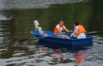 Трое в лодке, считая собаку / Timiryazev park, Koptevo neighborhood, Moscow, Russia