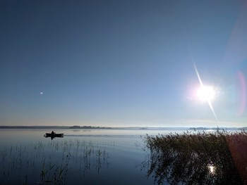 Восход солнца на озере / 6 утра, восход солнца