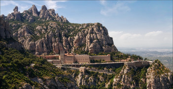 Монастырь Монтсеррат / Вид на Монастырь Монтсеррат, Испания