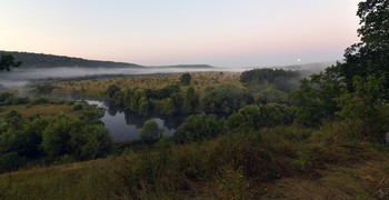 ...ясной ночью самоцветной на высоком берегу... / Красивая Меча ..левый берег рядом с детским лагерем Ласточка...кстати пустует по известной причине....