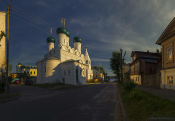 Тихие улицы старого города / Кострома,переулок Мельничный
Церковь Вознесения