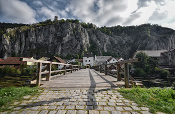 &nbsp; / Essing im Altmühltal Bayern

Старый мост Альтмюльталь Бавария