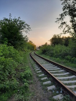 Дороги, которые мы выбираем / Жизнь моя — железная дорога,
вечное стремление вперед ...