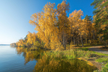 Осень на озере / Октябрь на Урале