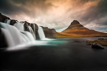 [Kirkjufellsfoss] / Kirkjufell and Kirkjufellsfoss. 
One of the most iconic places in Iceland.