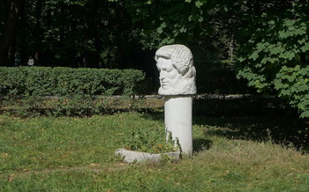 Без рук, без ног, а стоит! / сокольники, москва