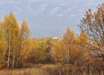 Гуляет осень по просторам. / Осень золотая в гости к нам пришла