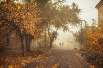 Туманная осень в сталинках / http://www.youtube.com/watch?v=-sWnEWpS_fA