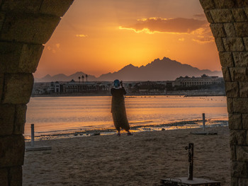После заката. / Сахль-Хашиш. Красное море. Египет.