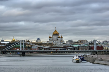 Вид на Храм Христа Спасителя / с Андреевского моста