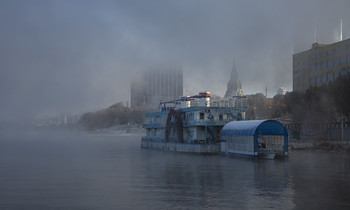 Early autumn, frosty, hazy morning in Samara city on the Volga River / Фотография сделана в Самаре (ноябрь 2020)