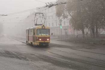 В городе Туманов... / Утренний рейс...
