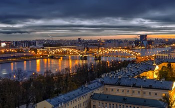 Вечерняя Нева. / Большеохтинский мост.