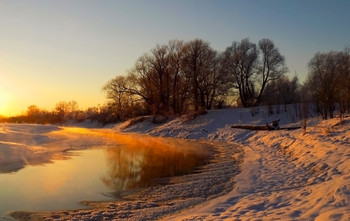 День уходящий... / Томская область, река