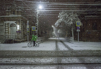 &nbsp; / снег в городе