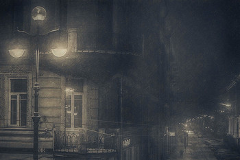 ..ночь,балкон,..фонарь / Санкт-Петербург