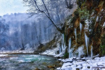 Снегопад на Череке. / Январь в Балкарии.