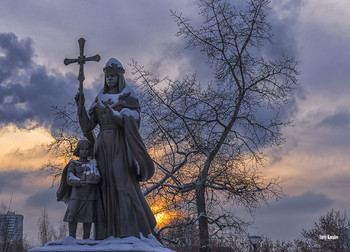Памятник княгине Ольге / Москва