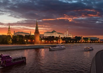 Московский Кремль / Город Москва (Россия)
Статьи об Искусстве VK, FB и Flickr:
https://vk.com/ARTYOMMIRNIY
https://www.facebook.com/ARTphotoRU/
https://www.flickr.com/photos/r-tyom
______
https://t.me/ARTYOMMIRNIY
https://500px.com/R-TYOM
https://www.instagram.com/ARTYOM_MIRNIY
Copyright© Artyom Mirniy / Артём Мирный