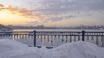 Зимний город / Иркутск, набережная