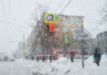 снежно / зима снегопад город