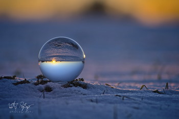 &nbsp; / Lensball im Sonnenuntergang
