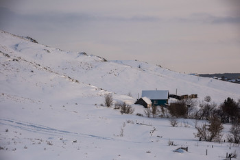Крайний домик / Домик под сопкой