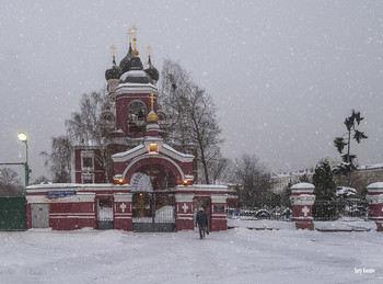 Снег идет / Церковь Тихвинской иконы Божией Матери в Алексеевском