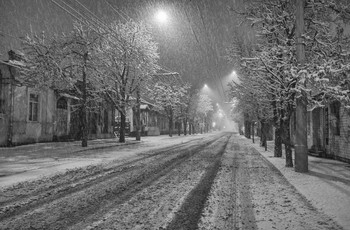 &nbsp; / ночной снег в городе