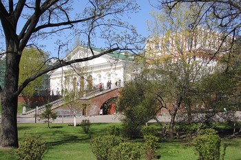 Апрель: Александровский сад / Весна в Москве