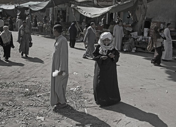 Прогулка по базару в Эдфу / Египет, Эдфу. 2010 г.