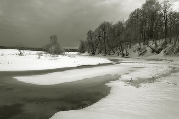 Хмурая весна / Шерна