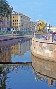 Банковский мостик / г. Санкт-Петербург, канал Грибоедова, золотые львы