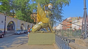 Банковский мостик / г. Санкт-Петербург, канал Грибоедова, золотые львы