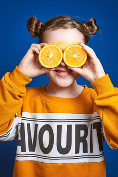 Витаминки. / Девушка с апельсинами.