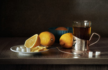 Чай с лимоном / Предметная композиция