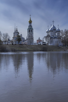 СОФИЙСКИЙ СОБОР / НЕЖНОСТЬ И СТАТНОСТЬ