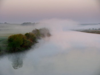Утро туманное... / Река Нерль, недалеко от Суздаля... Молочная река - кисельные берега...