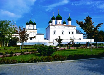 Спаси и сохрани / Здесь душа беседует с богом, если она чиста