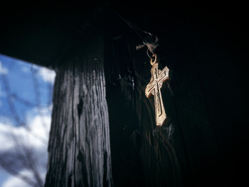 крестик / Крестик у входной двери