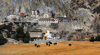 Монастырь / Брага, Непал. Гималаи