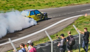 drift / https://vk.com/e.vaguro
https://www.instagram.com/vaguro_v_u_v/
https://web.facebook.com/evgeniy.vagouro
https://www.pexels.com/ru-ru/@10472344