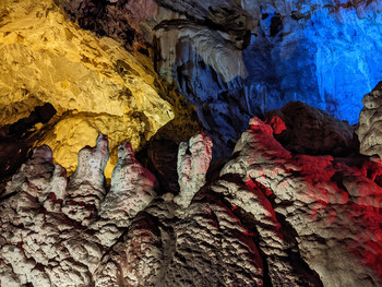 Пещера Врело / Северная Македония. Пещера расположена недалеко от города Скопье в районе каньона Матка.