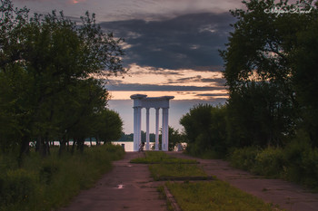 Ротонда на закате / Красноярский край