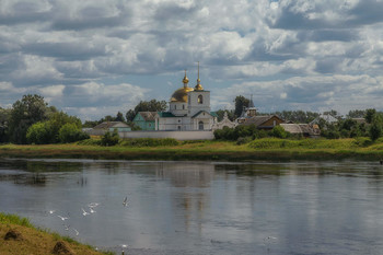 По берегу Великой.. / ***