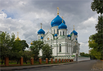 &nbsp; / Москва. Николо-Перервинский монастырь.
Панорама.