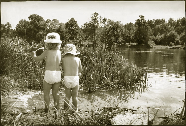 Купание в деревне. Дети на речке в деревне. Советское детство на речке. Советские дети на реке. Советские дети летом на реке.