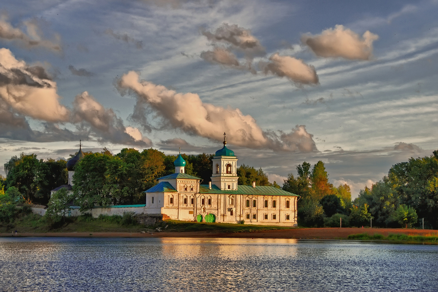 Псковский Спасо Мирожский монастырь