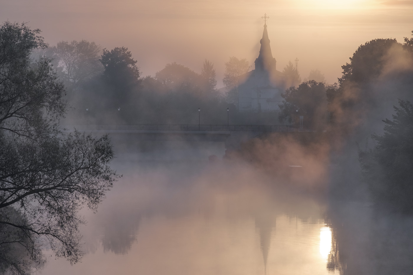 Зимний рассвет с храмами без тумана