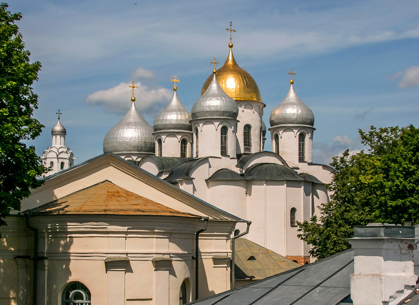 Купола Новгородского кремля. / Новгородский кремль Великий Новгород